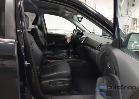 2018 Honda Pilot Ex-L z USA, uszkodzony, nr VIN 5FNYF6H55JB062100